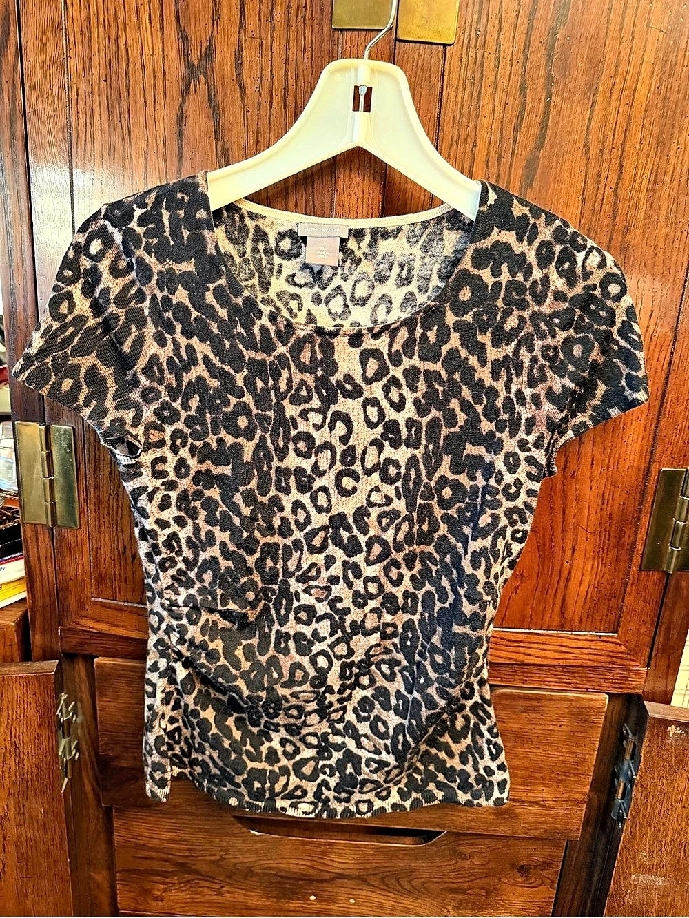 Sexy Ann Taylor Animal Print Short Sleeve Top in Brown & Black Size Medium with